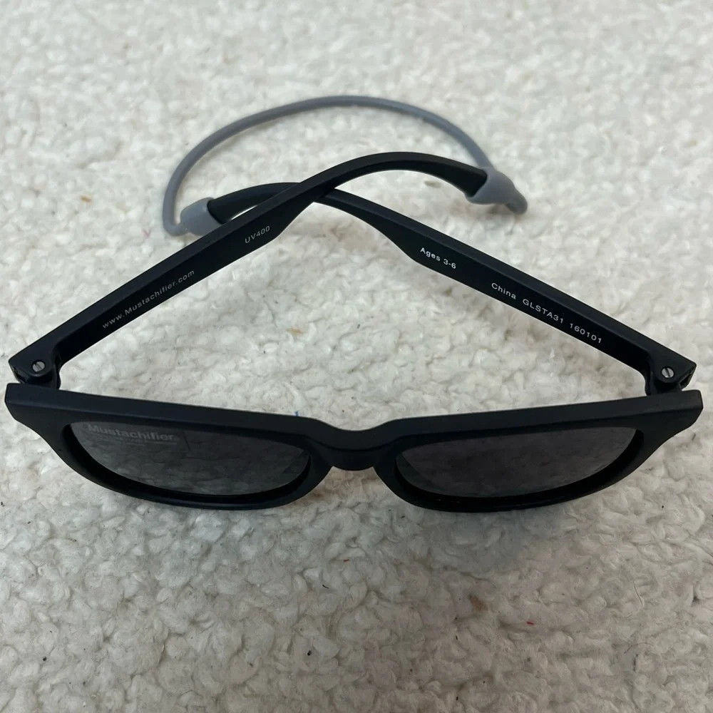 FCTRY “Mustachifier